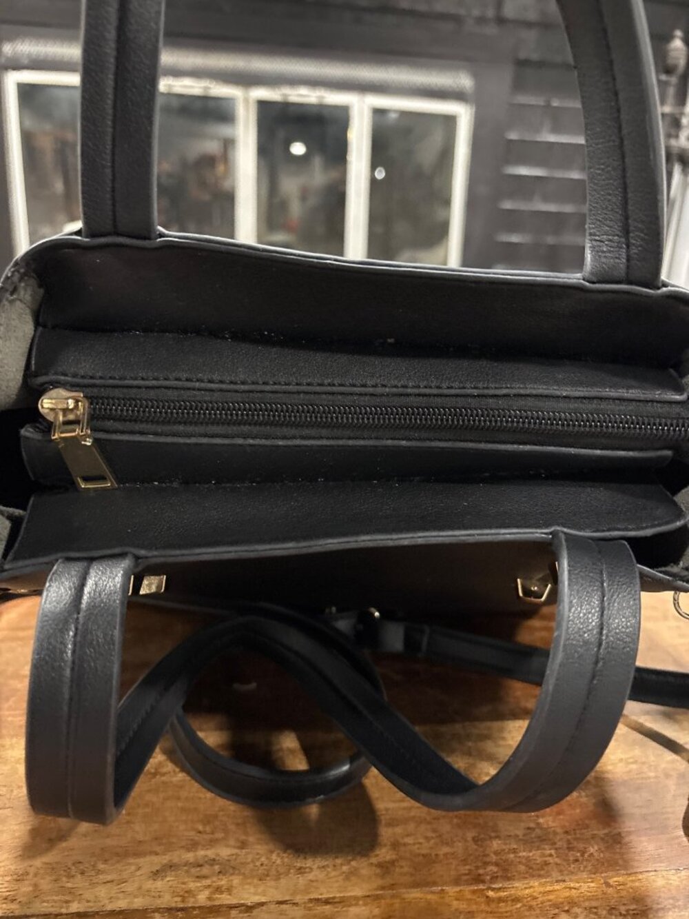 Melie Bianco Black Faux Leather Tote Bag With Gold Zippers & Shoulder Strap READ - Picture 5 of 9